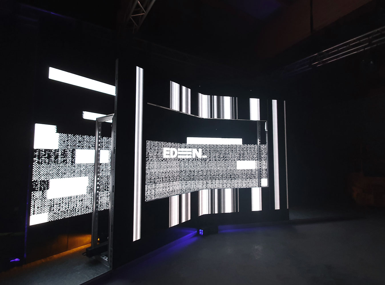 live video mapping show